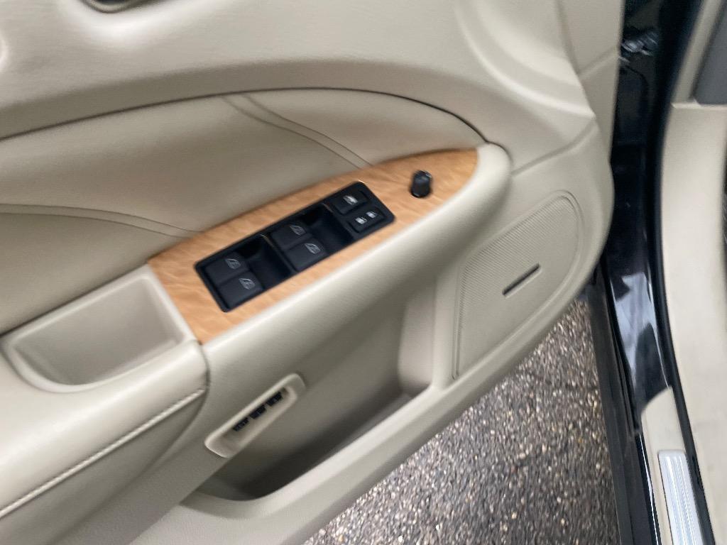 2011 Nissan Murano CrossCabriolet Base - Photo 19