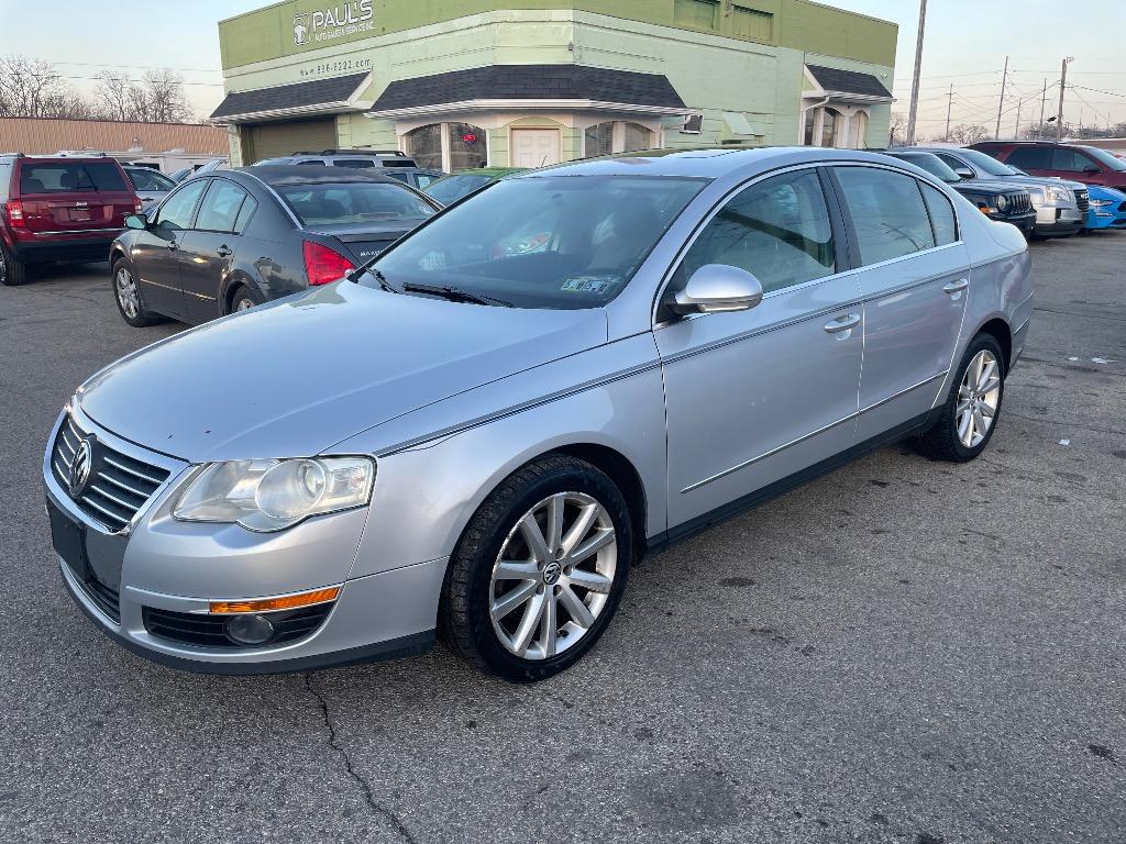 2010 Volkswagen Passat Komfort's photo