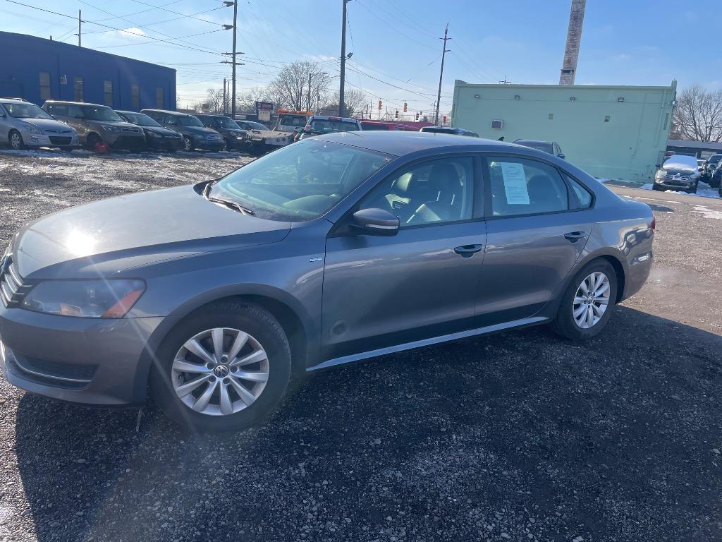 2014 Volkswagen Passat S