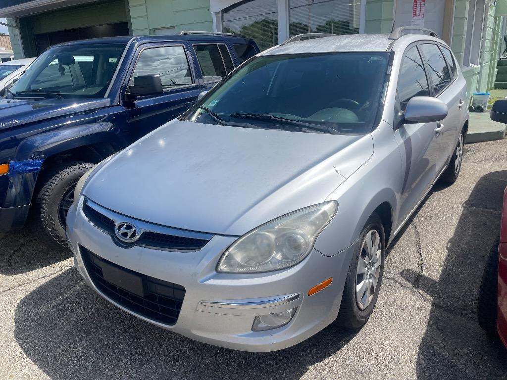 2010 Hyundai Elantra Touring SE A/T's photo