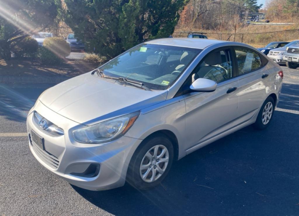 2012 Hyundai Accent GLS