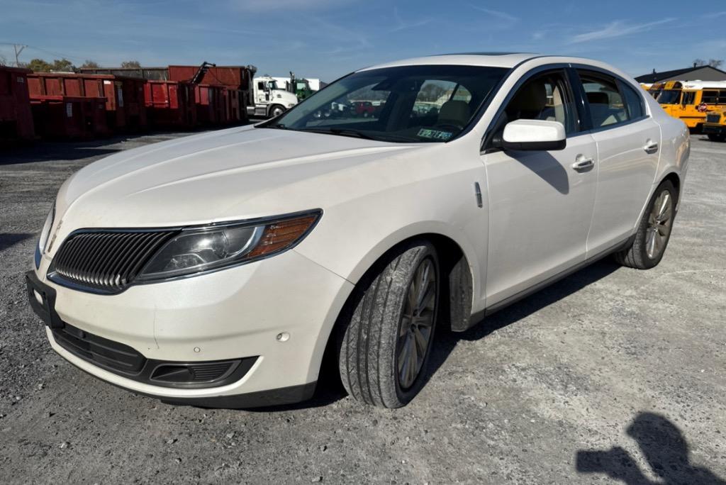 2014 Lincoln MKS Base