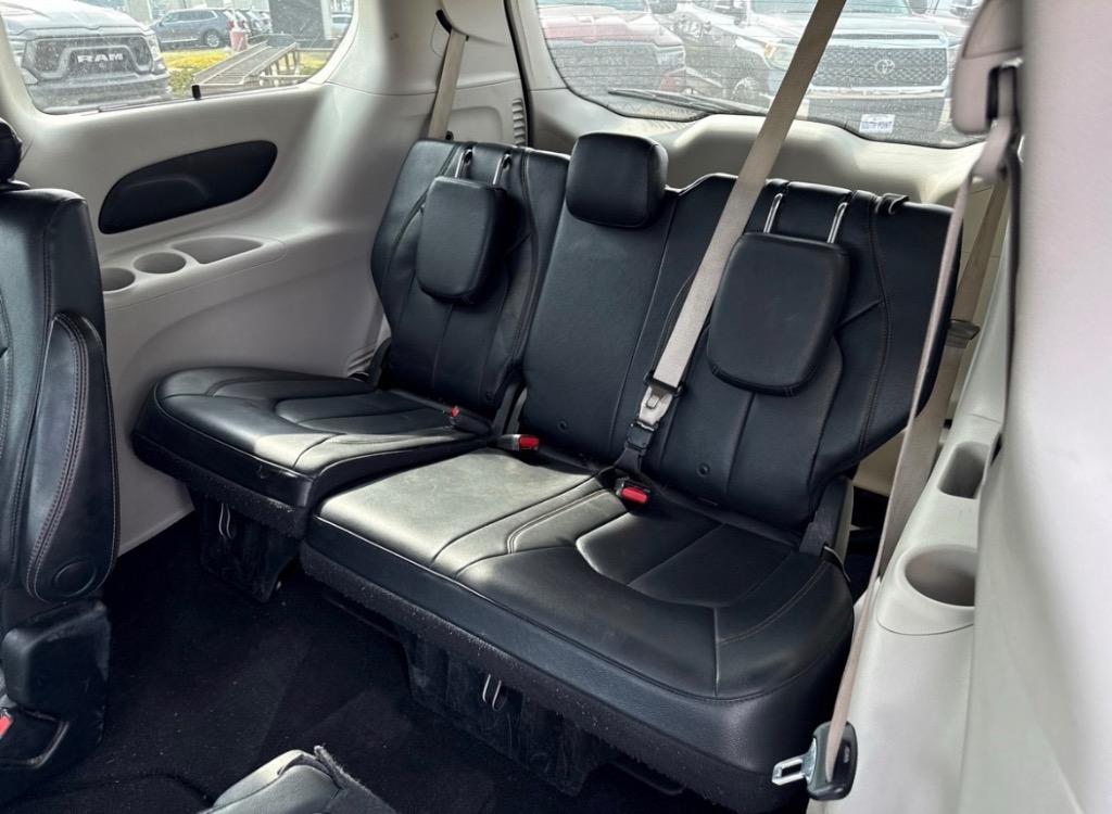 2019 Chrysler Pacifica Touring L - Photo 17