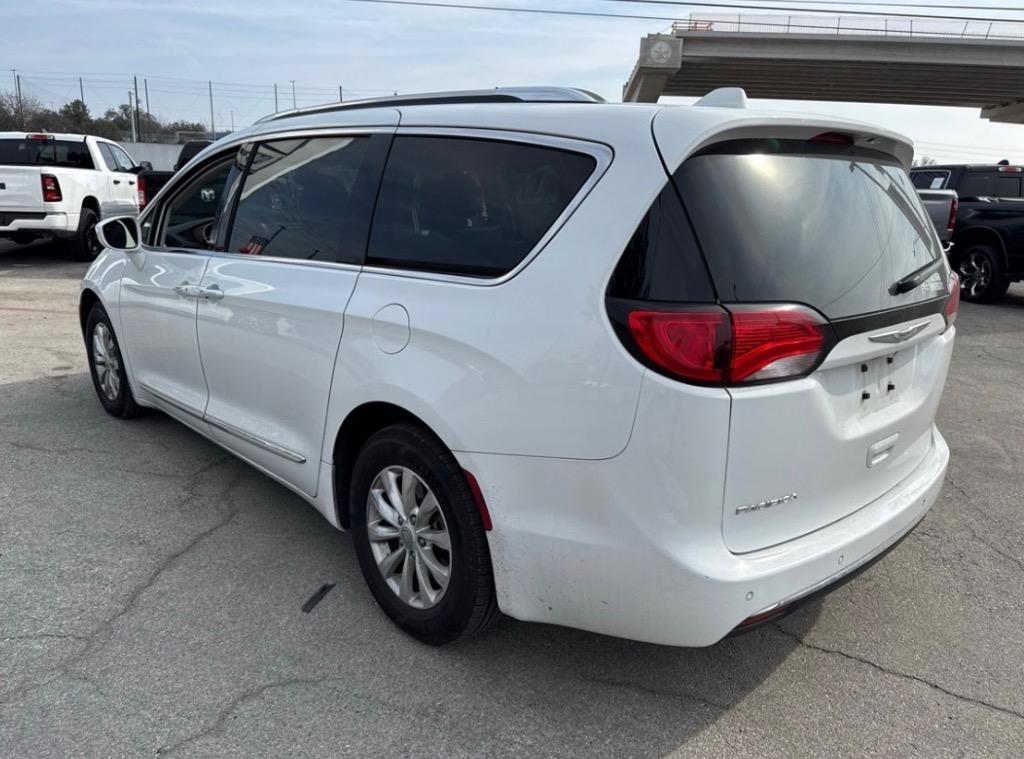 2019 Chrysler Pacifica Touring L - Photo 7