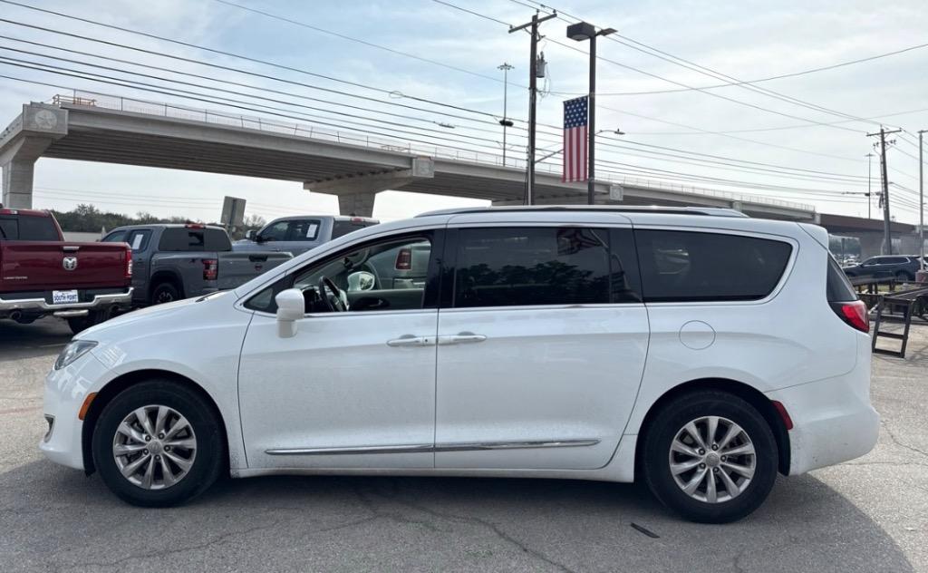 2019 Chrysler Pacifica Touring L - Photo 8
