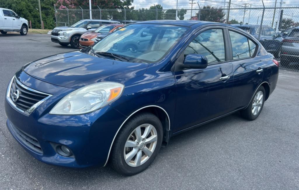 2012 Nissan Versa SL