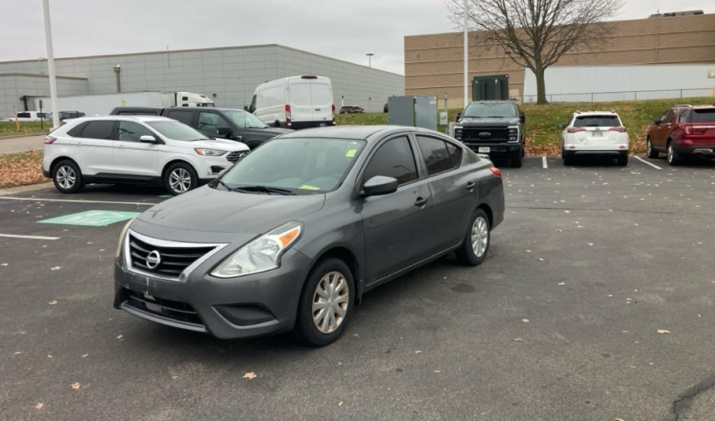 2016 Nissan Versa Sedan S Plus's photo